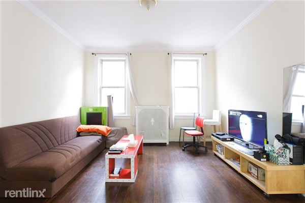 Primary Photo - 3525 32nd St