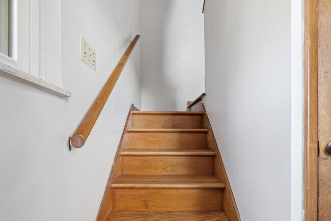 Foto del edificio - 168 Bryson Ave