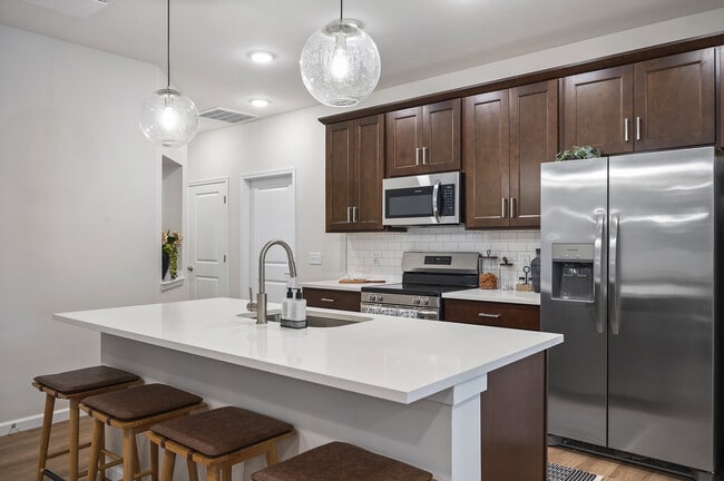 Building Photo - The Villas at Quarry Ridge