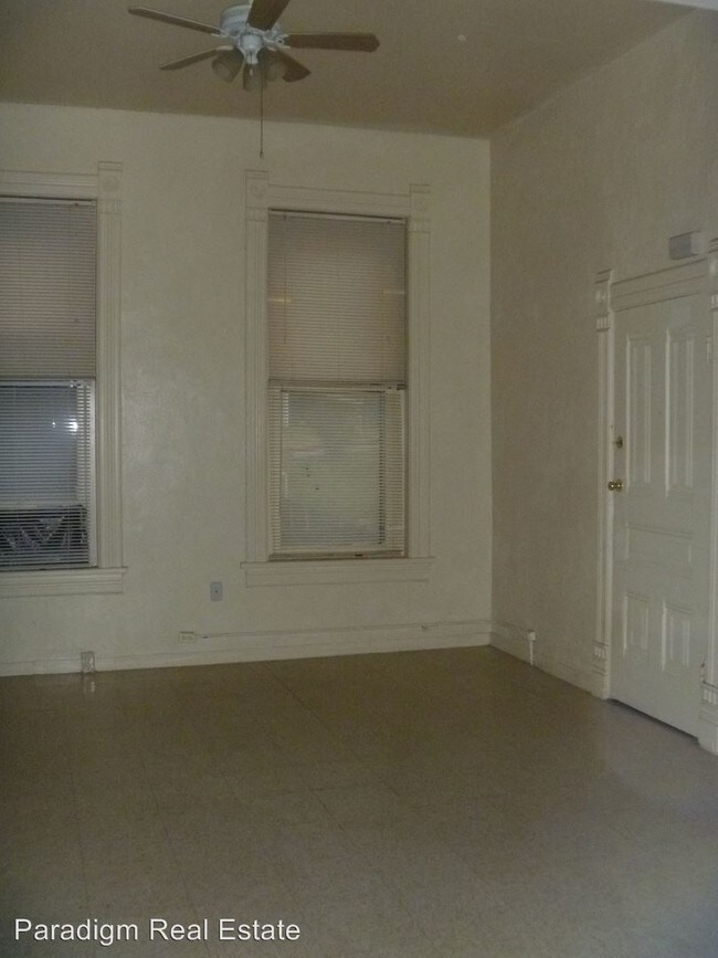 Building Photo - 518 27th St