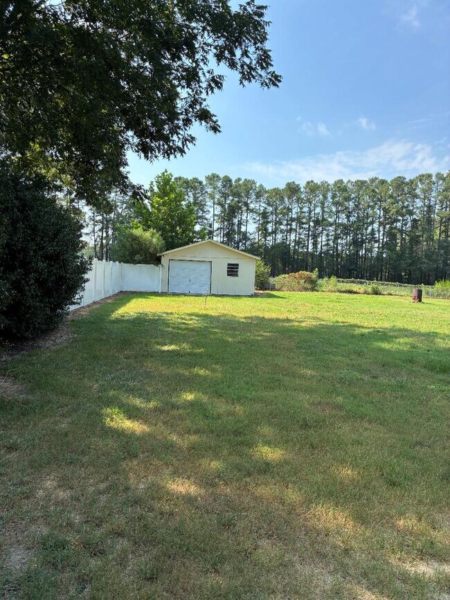 Foto del edificio - 5326 Lakehaven Ct