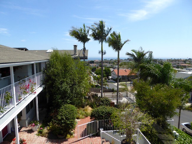 Vista desde el balcón de la sala de estar - 33816 Silver Lantern St