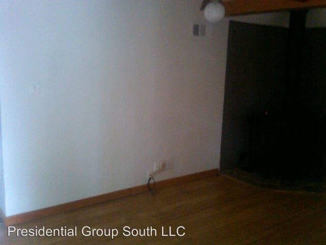 Foto del edificio - 1 br, 1 bath House - 3209 ALBERT ST