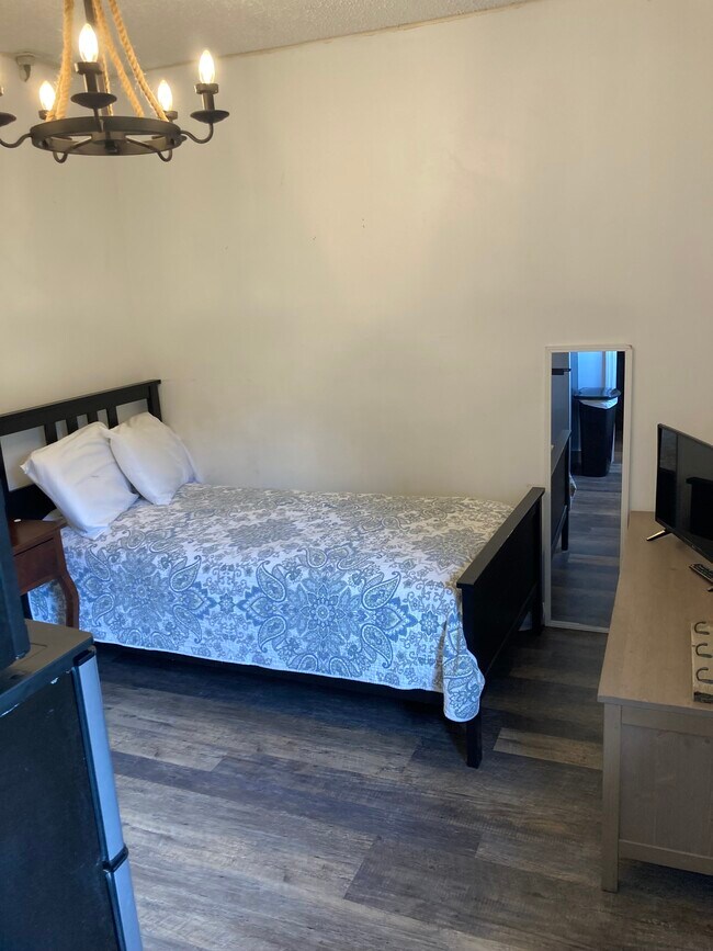 Foto del edificio - 5718 Sands Point Dr