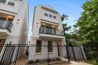 Building Photo - 4113 Austin St