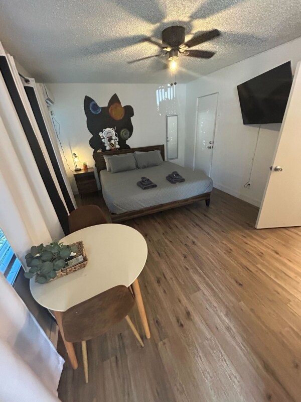 Foto principal - 425 2nd St N