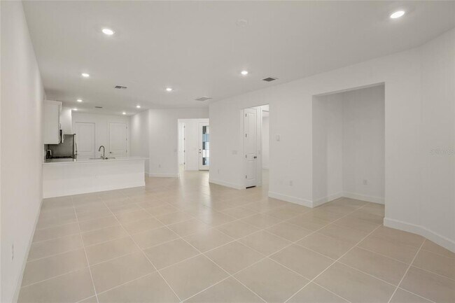 Building Photo - 14860 Misty Pond Lp