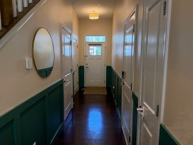 Building Photo - 463 Timber Trail Ct