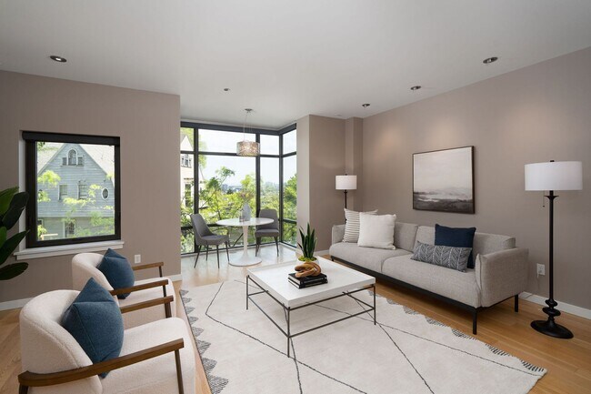 Foto del edificio - 2351 NW Westover Rd