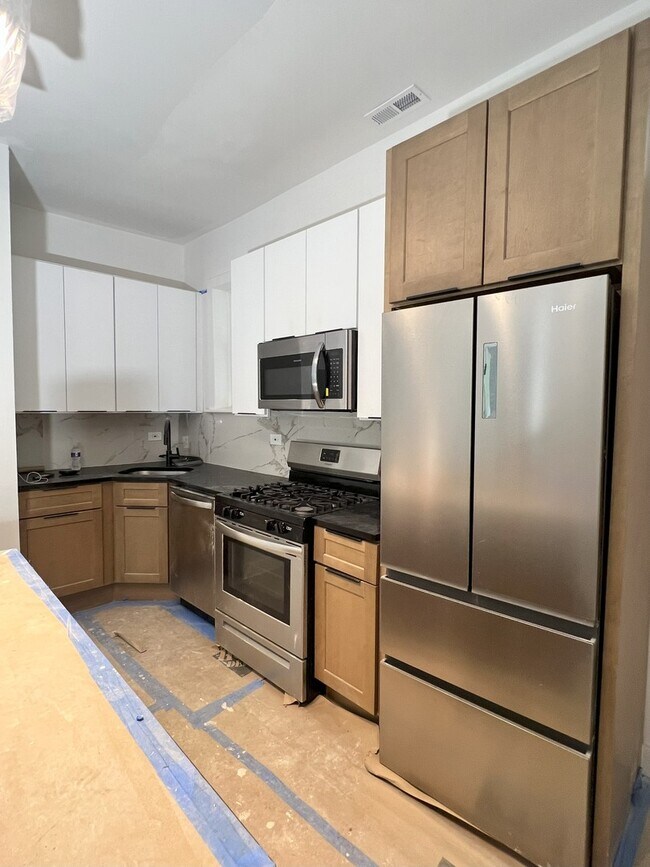 Foto del edificio - 1456 N Kedzie Ave
