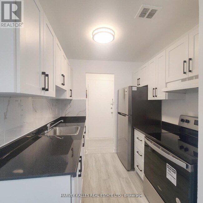 Photo du bâtiment - 125 Shelborne Ave