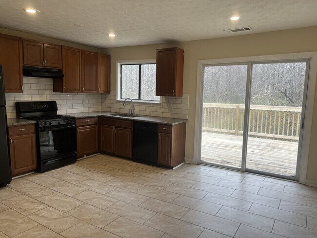 Foto del edificio - 853 Hemingway Rd