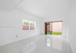 Building Photo - 4668 SW 153rd Ct