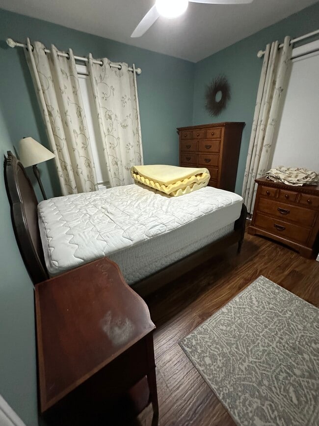 Full sized bed - 11 Old Lewiston Rd