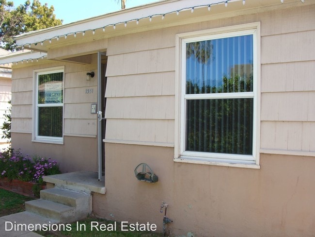 Building Photo - 1349 Felspar St