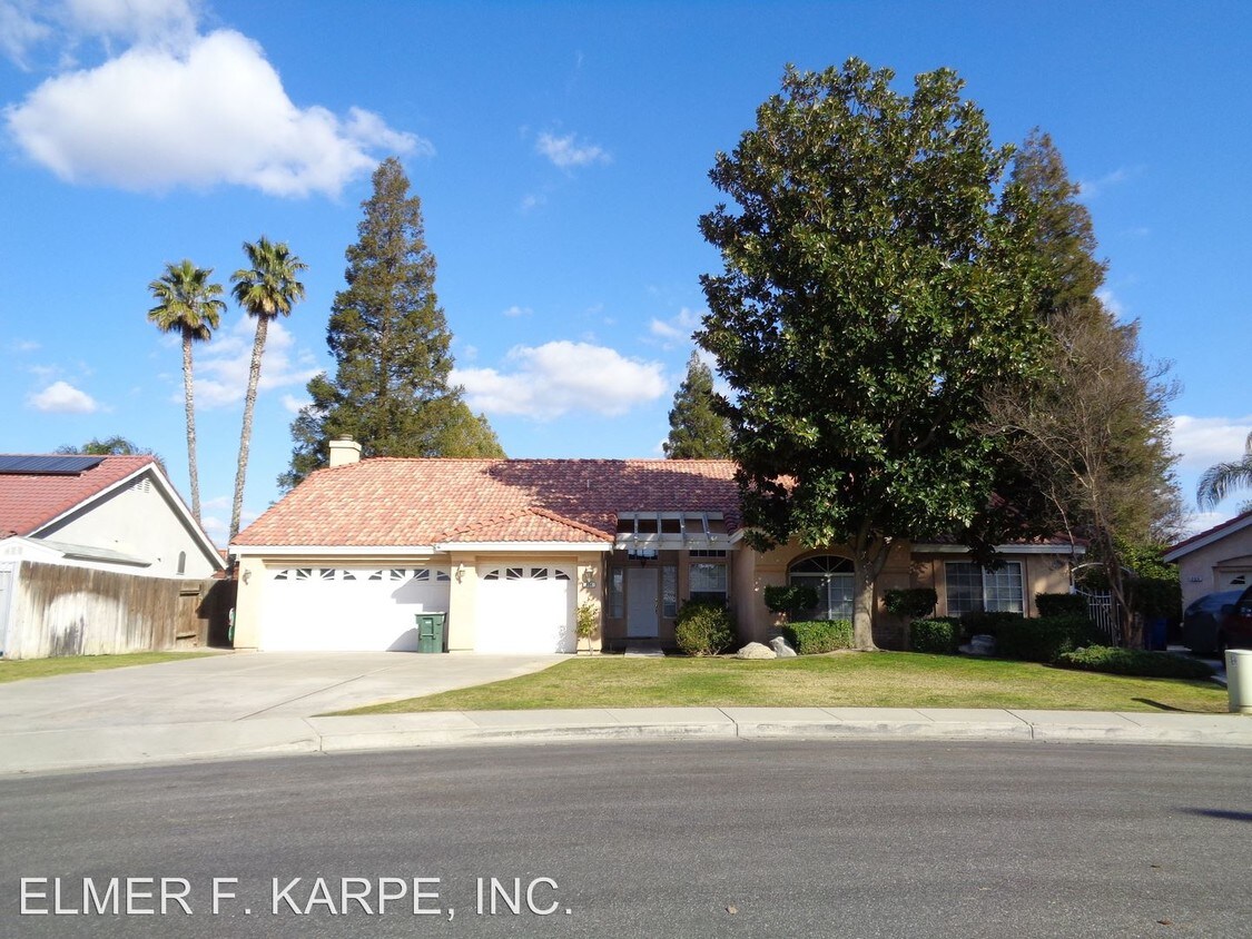 804 Mazatlan Dr, Bakersfield, CA 93314 House Rental in Bakersfield