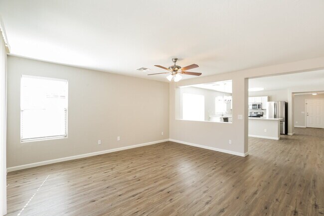 Foto del edificio - 3310 W Leodra Ln