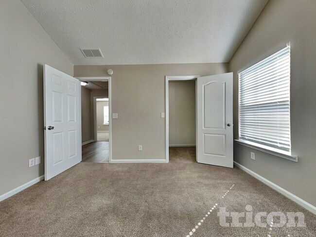 Foto del edificio - 225 Victoria Blvd