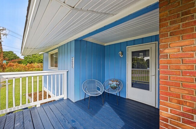 Building Photo - 3600 Mariner Ave