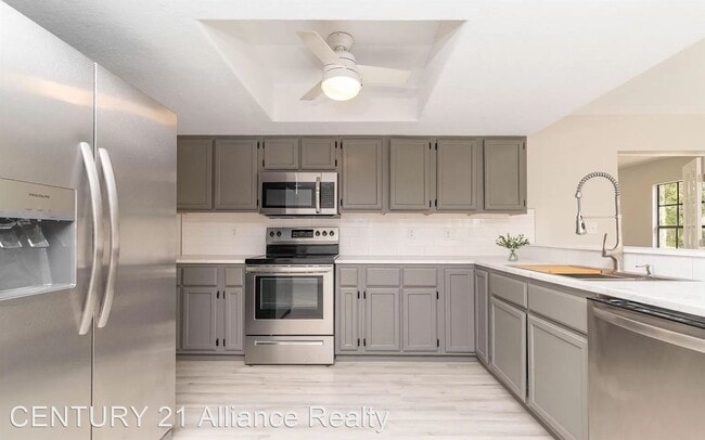 Building Photo - 2 br, 2 bath House - 6234 Neff Lake Road