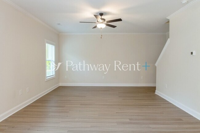 Building Photo - 2033 Transatlantic Ave