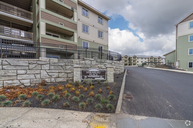 Building Photo - Mirabeau Place