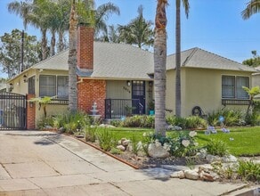 Building Photo - 3826 Burnside Ave