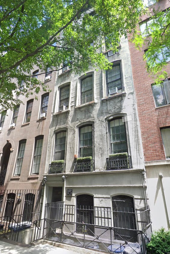 115 E 37th St - 115 E 37th St
