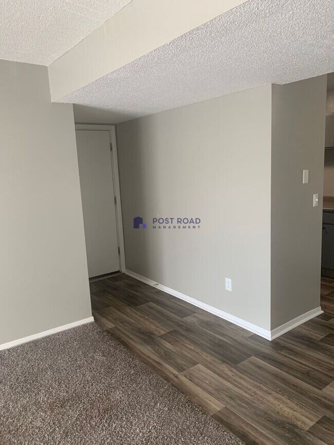 Foto del edificio - 2914 S Osage Ave