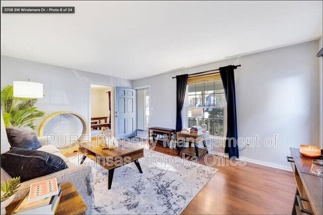 Foto del edificio - 3708 SW Windemere Dr