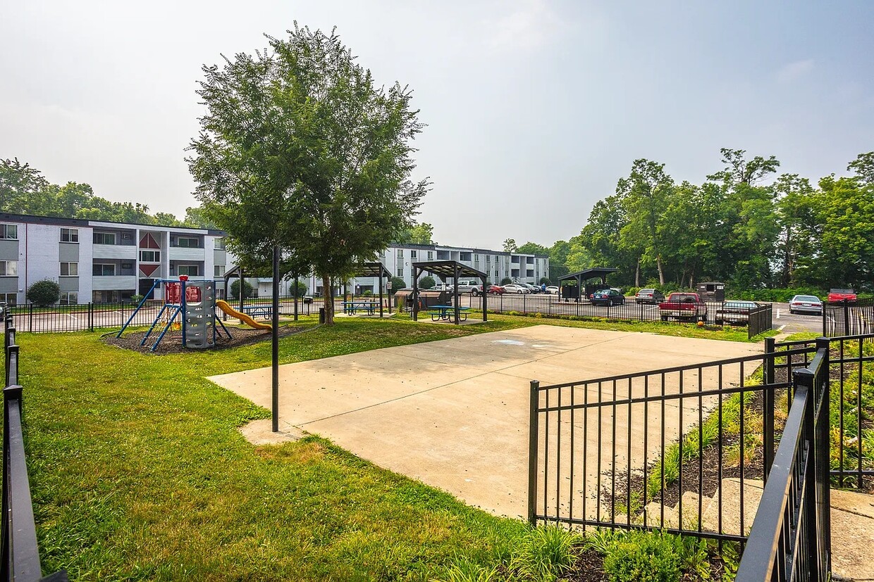 Hilltop @ Northside - 1932 Kentucky Ave Cincinnati, OH 45223