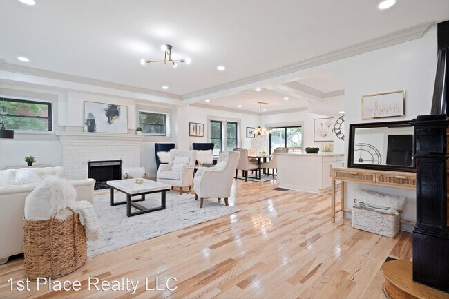 Foto del edificio - 5 br, 4.5 bath House - 1465 Lockbourne Rd