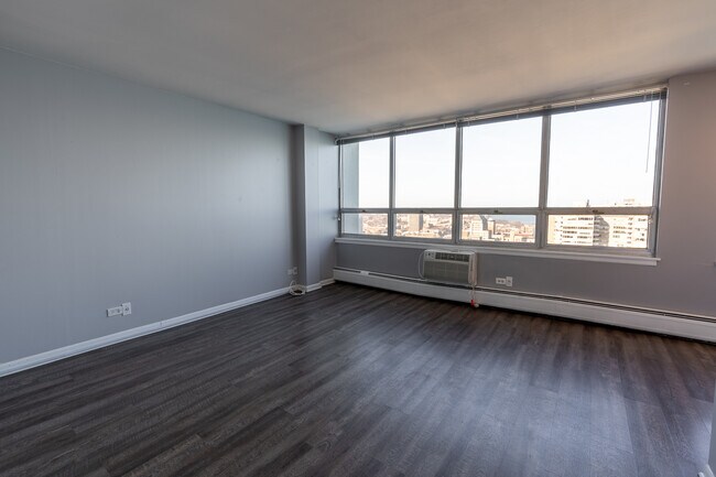 Foto del edificio - 6171 N Sheridan Rd