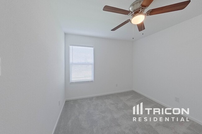 Foto del edificio - 1640 Baugh St