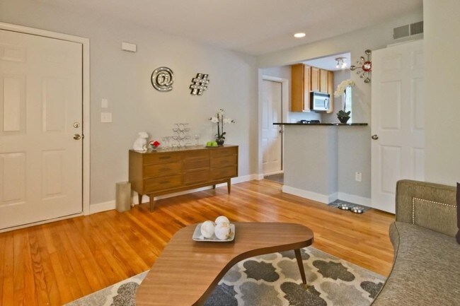 Foto del edificio - 190 Kirkwood Rd NE