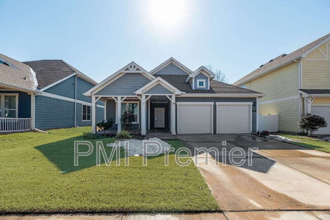 Building Photo - 9004 Blackstone Dr