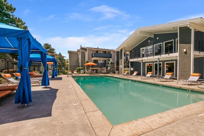 Building Photo - Monaco Apartments