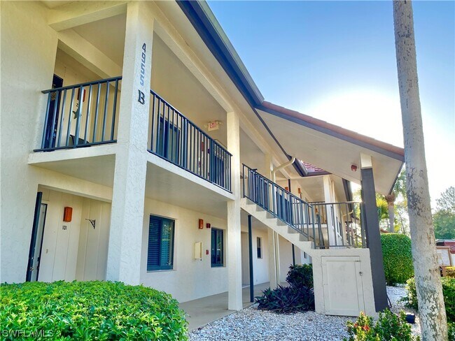 Foto del edificio - 4955 Pepper Cir