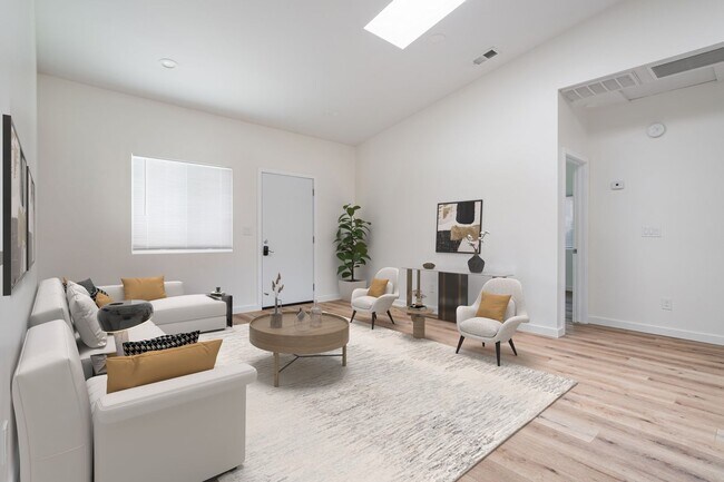 Foto del edificio - 4842 College Ave