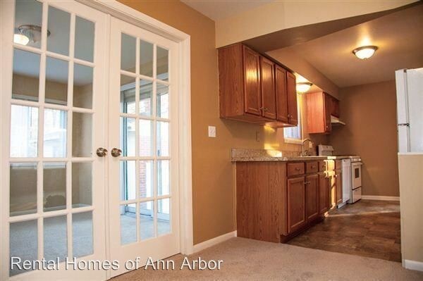 Foto del edificio - 3 br, 1 bath House - 636 Louise Dr