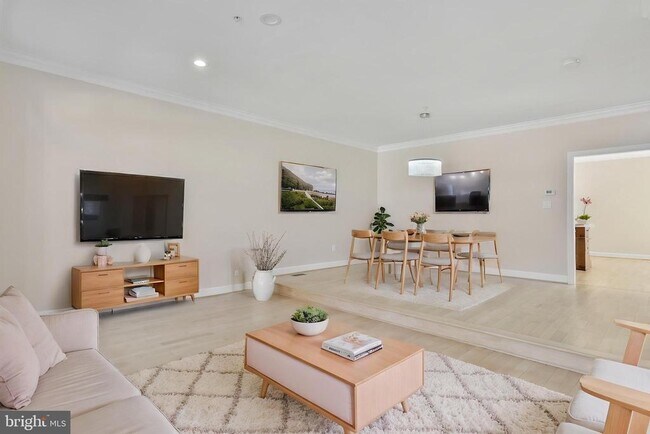 Building Photo - 8428 Bells Ridge Terrace