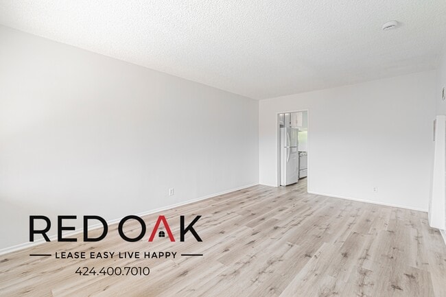 Foto del edificio - 1726 W 146th St