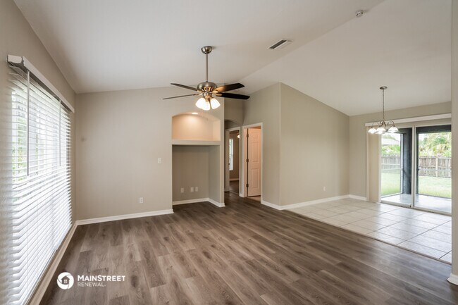 Building Photo - 2298 Margaret Ln