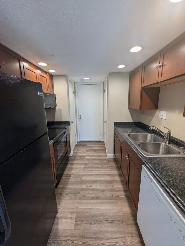 1200 Robbins Run Ct, Centerville, OH 45458 Townhome Rentals in