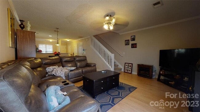 Foto del edificio - 3018 Caldwell Ridge Pkwy