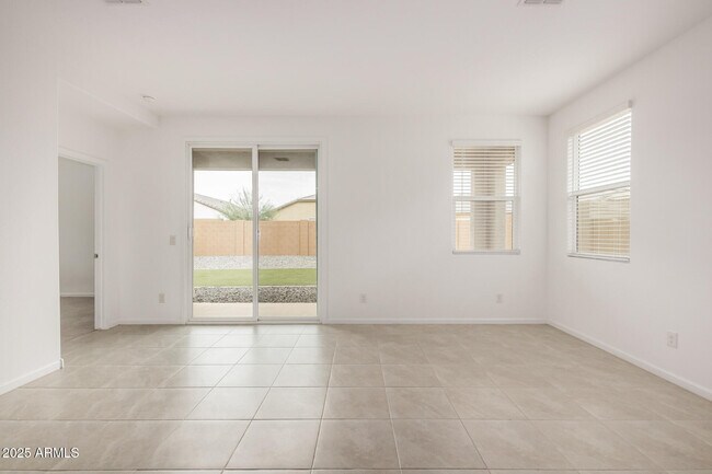 Building Photo - 3048 E Riding Boot Wy