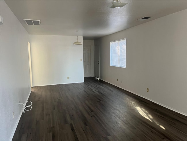 Foto del edificio - 768 Heritage Ln