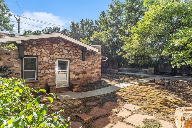 Photo - The Cottage Secluded Oasis on University Hill Apartment