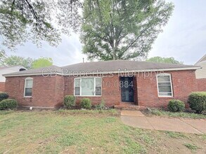 Building Photo - 1871 Cornelia Ln