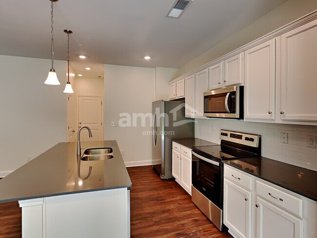 Foto del edificio - 13205 Jansen Ridge Way